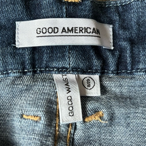 Good American Dark Blue Cropped Jeans - Picture 11 of 11